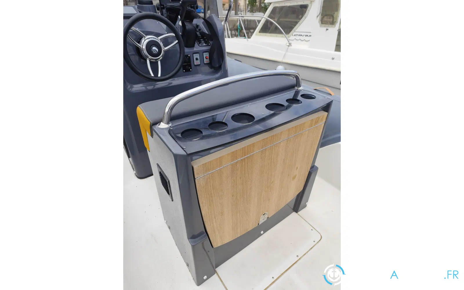 slider 11 Capelli Tempest 700