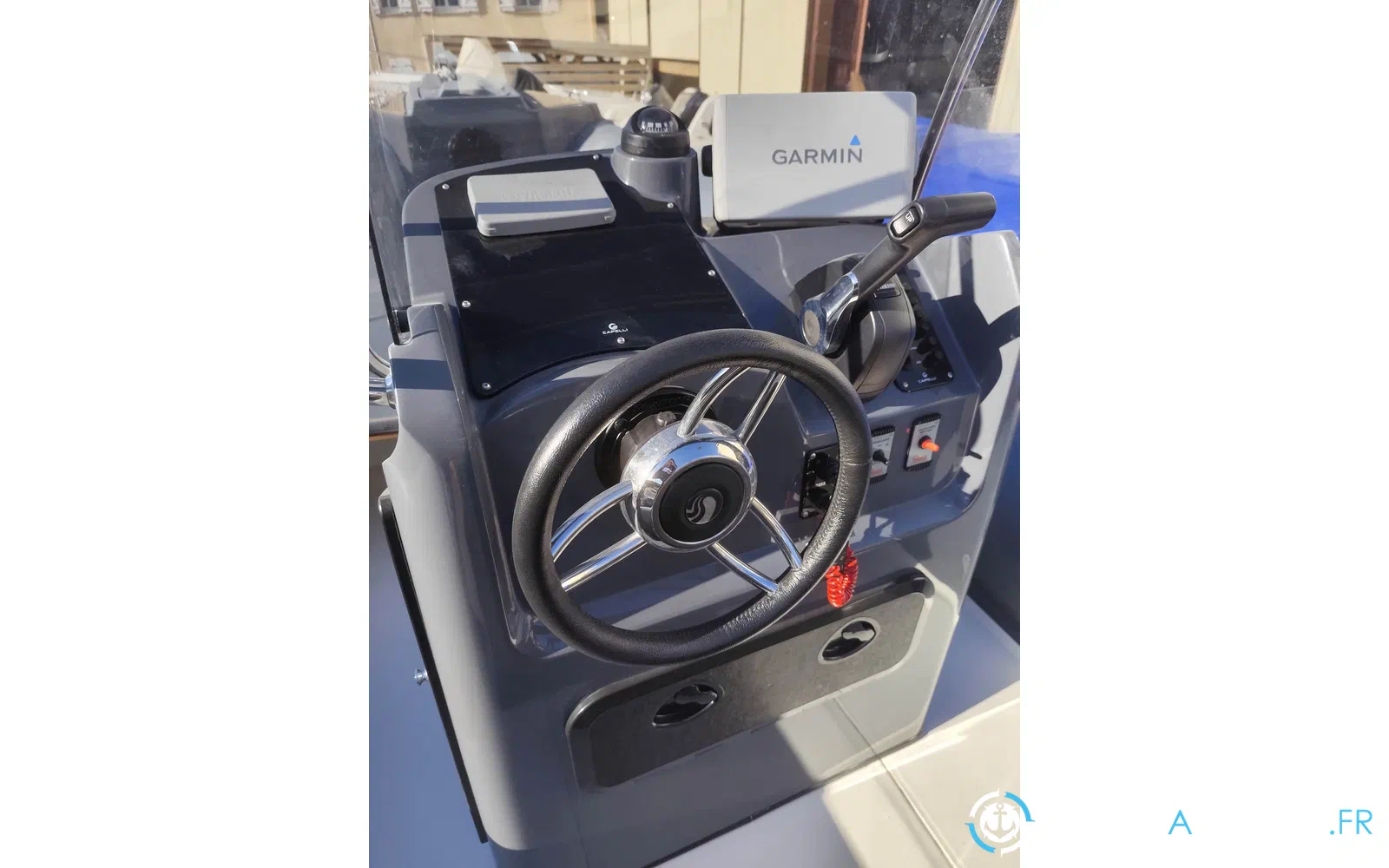 slider 23 Capelli Tempest 700