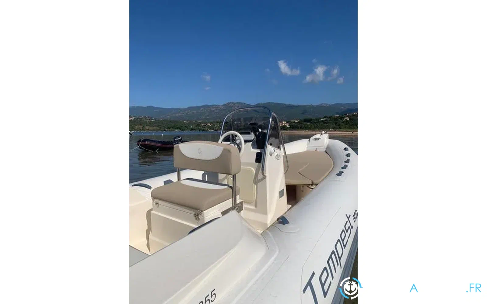 slider 1 Capelli Tempest 600