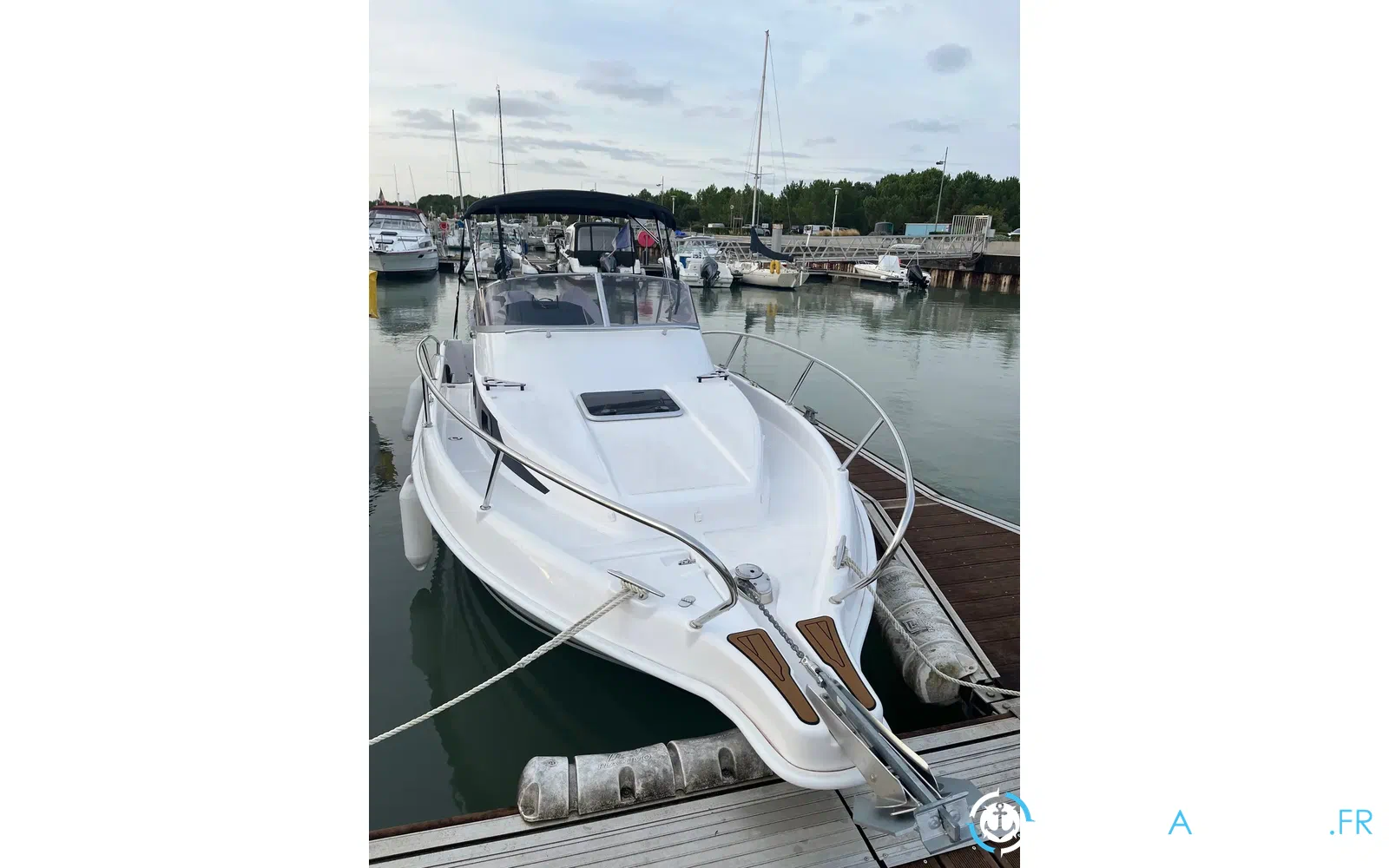 slider 3 B2 Marine Cap Ferret 752 Cruiser