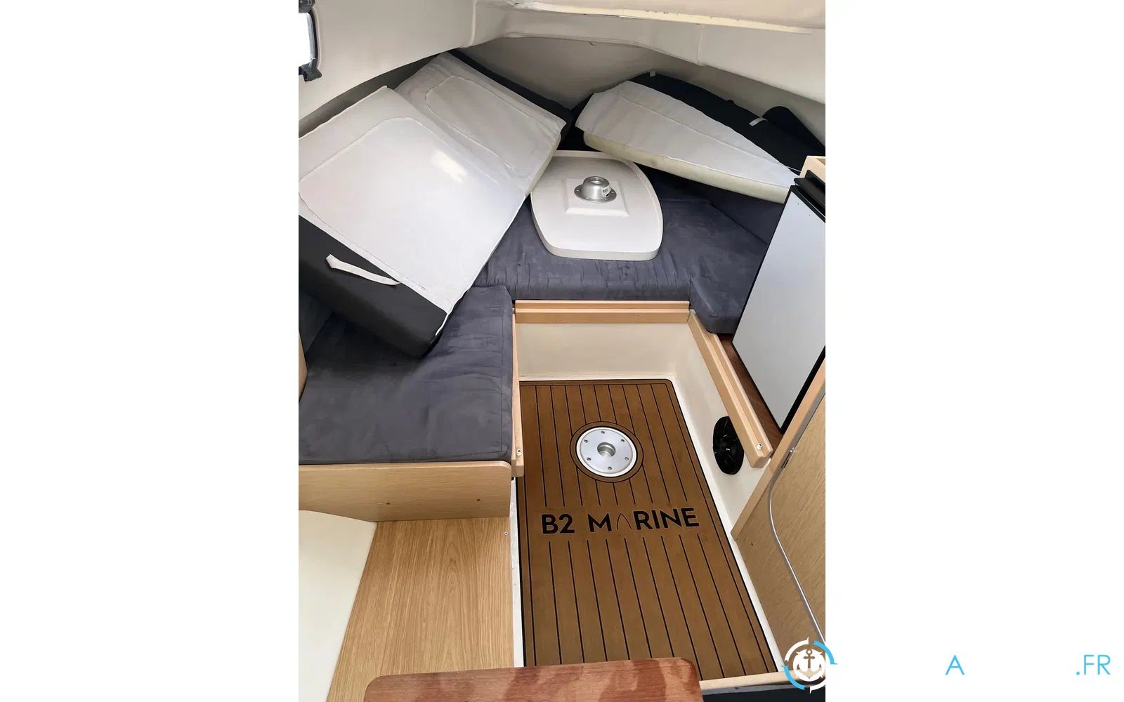 slider 4 B2 Marine Cap Ferret 752 Cruiser
