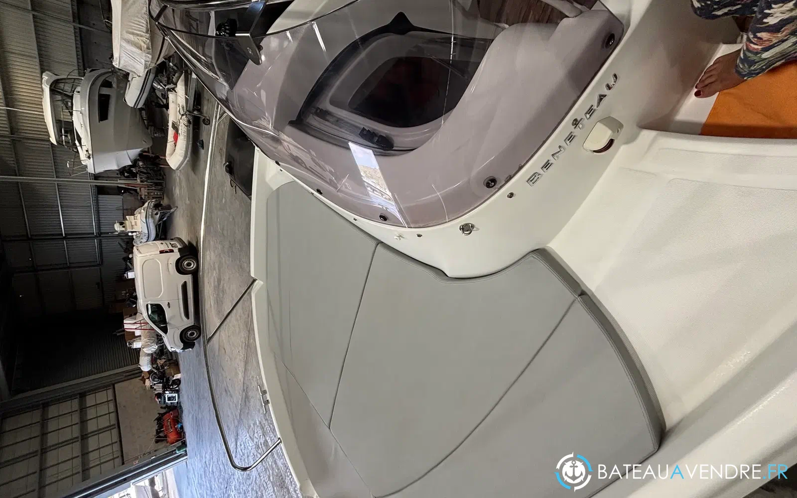 slider 0 Beneteau Flyer 650 Open Flyer 650 Sun Deck