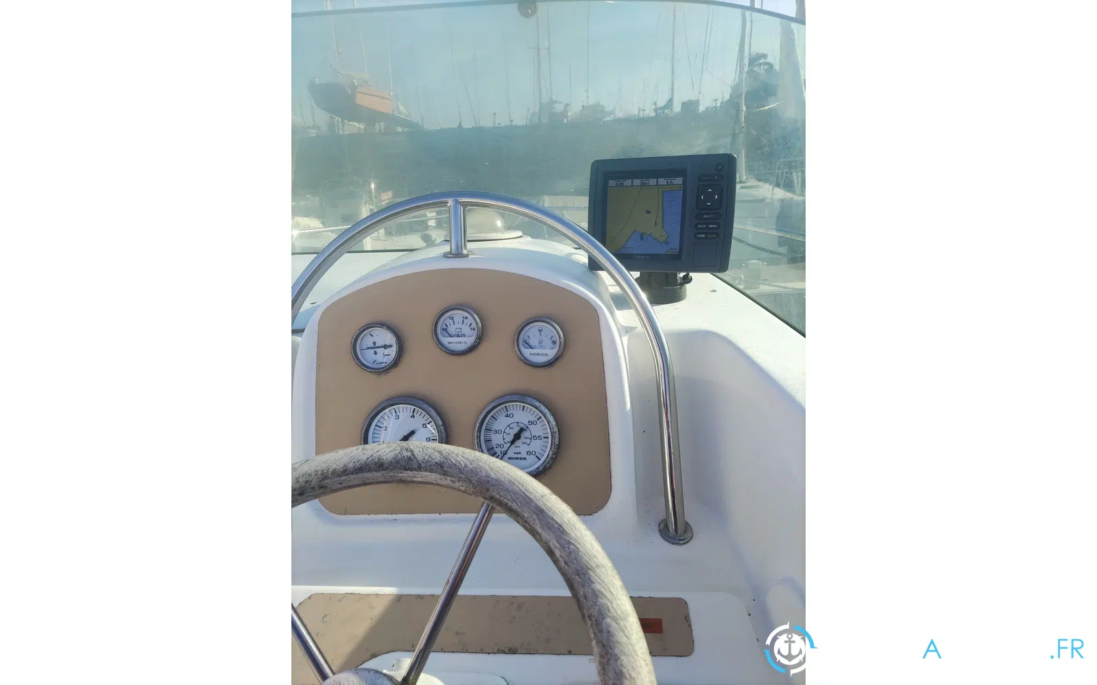 slider 2 B2 Marine Cap Ferret 650 CC