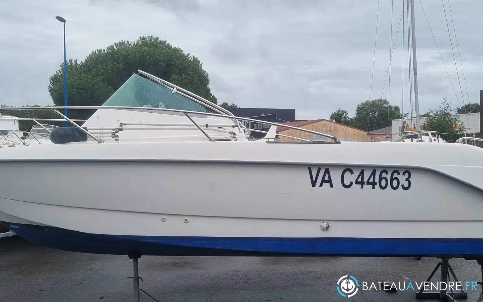 slider 6 B2 Marine Cap Ferret 650 CC