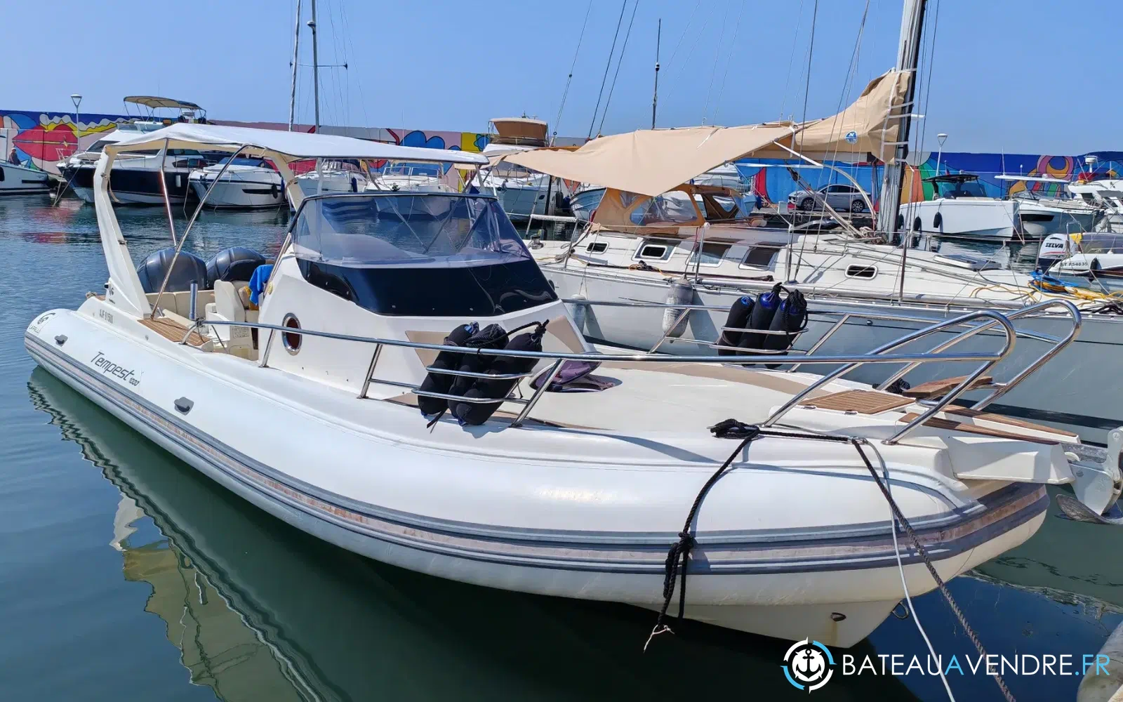 slider 0 Capelli Tempest 1000 WA