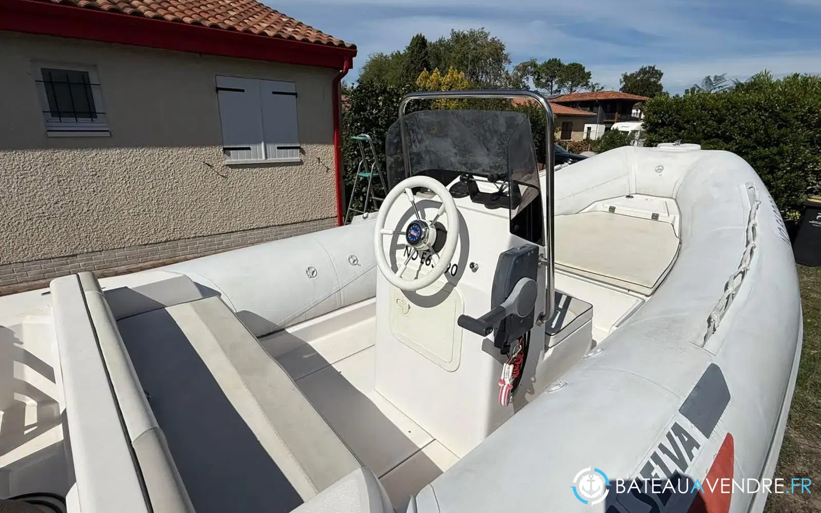 slider 6 Selva D500