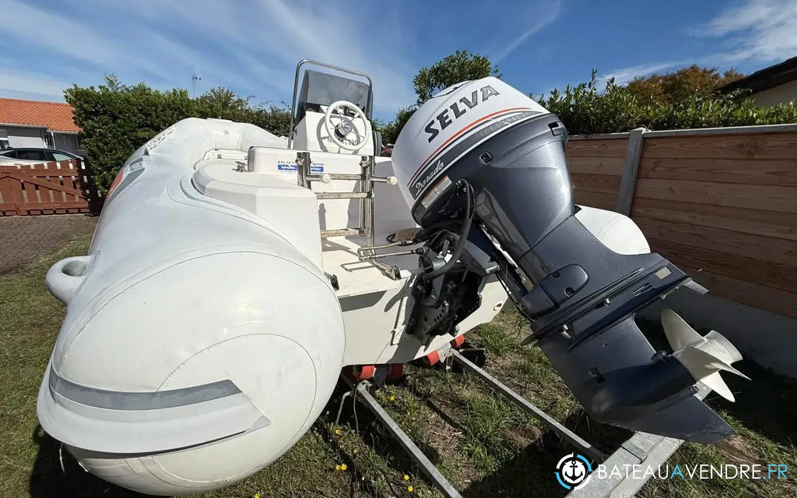 slider 5 Selva D500