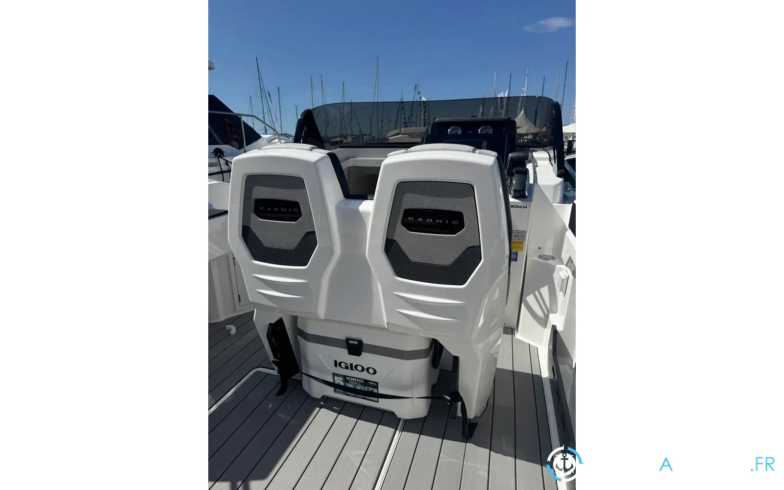 slider 4 Karnic R8