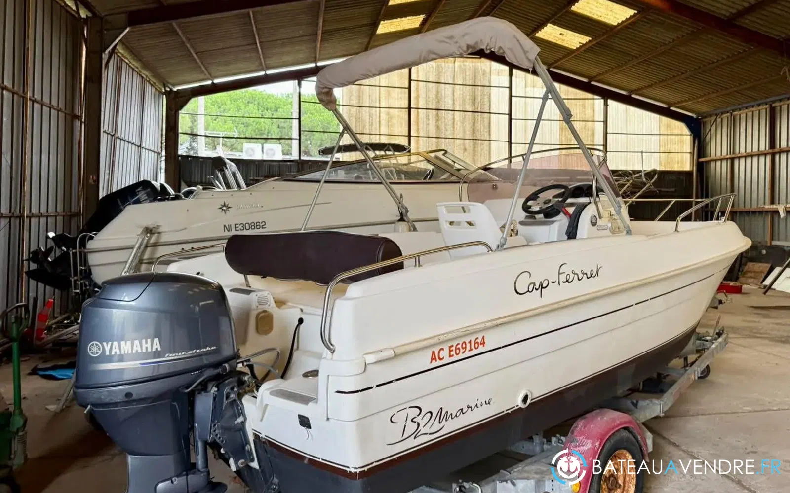 slider 13 B2 Marine Cap Ferret 552 Open