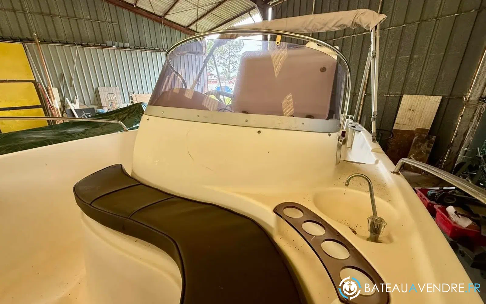 slider 2 B2 Marine Cap Ferret 552 Open