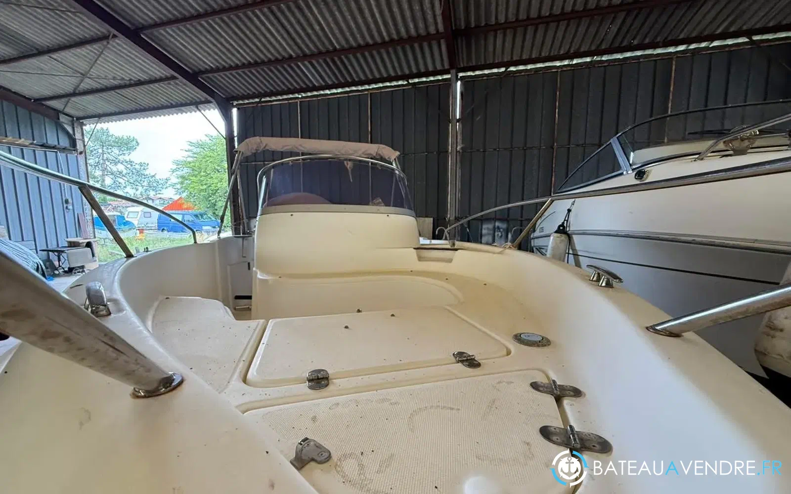 slider 8 B2 Marine Cap Ferret 552 Open
