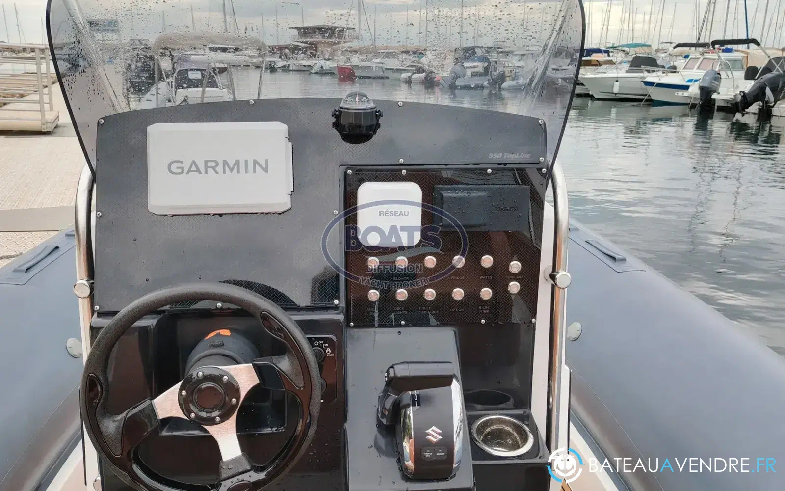 slider 5 Tiger Marine Tiger 850 Open