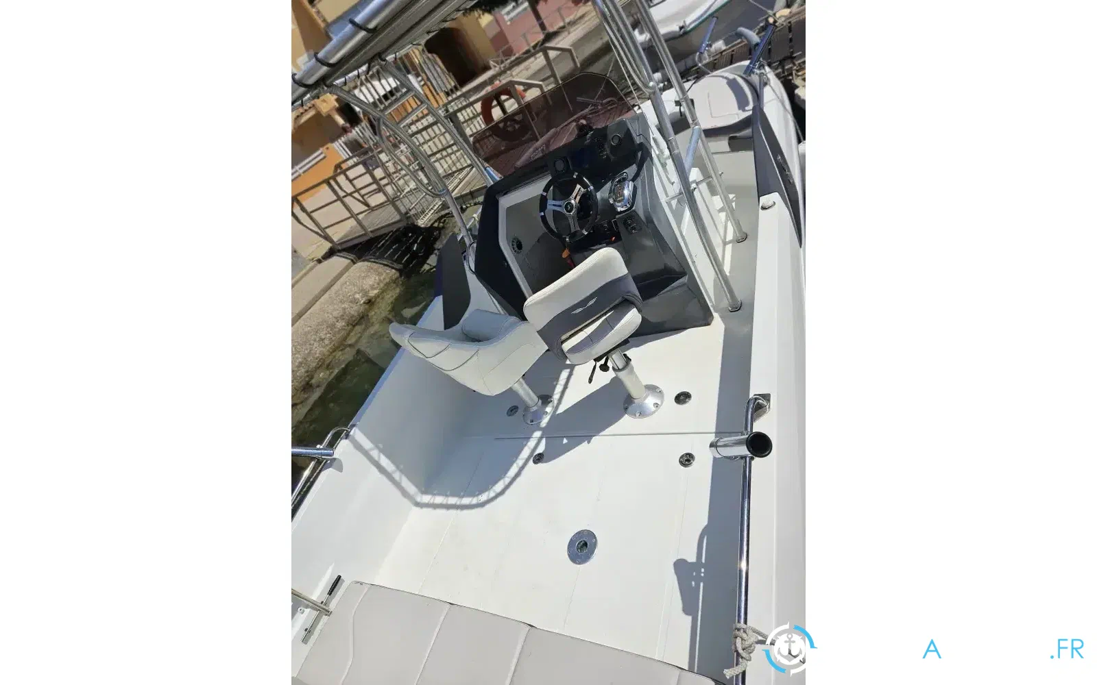slider 1 Beneteau Flyer 6.6 SPACEdeck