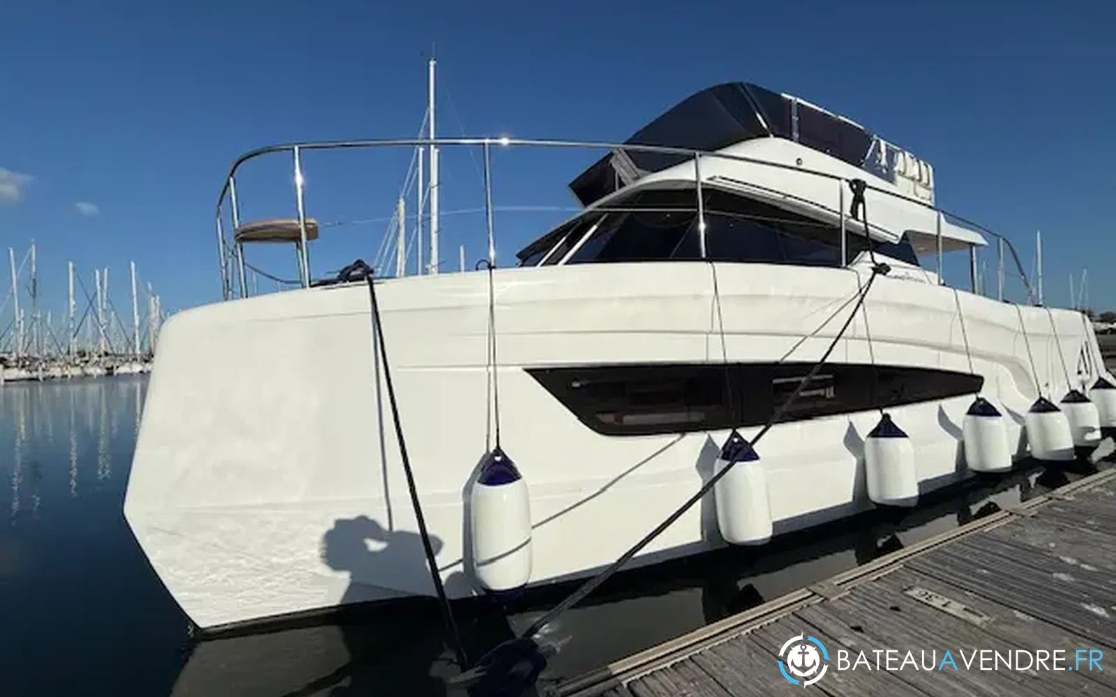 slider 0 Aventura Catamarans Aventura 38