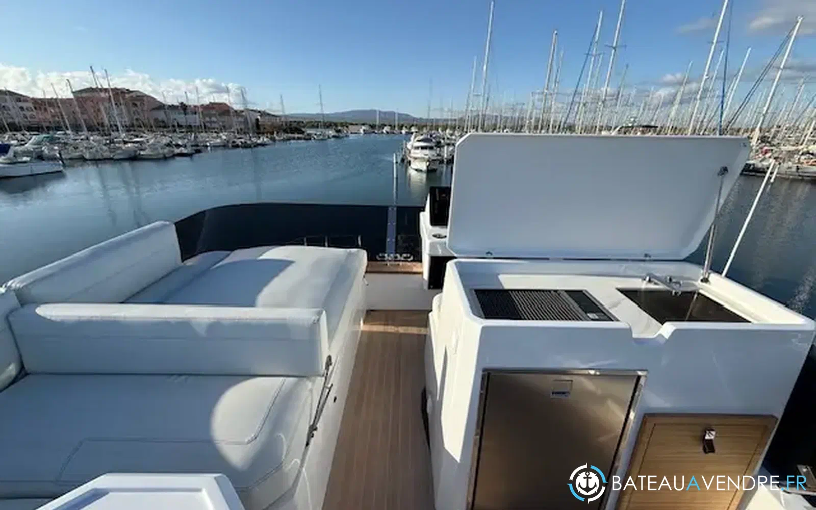 slider 17 Aventura Catamarans Aventura 38