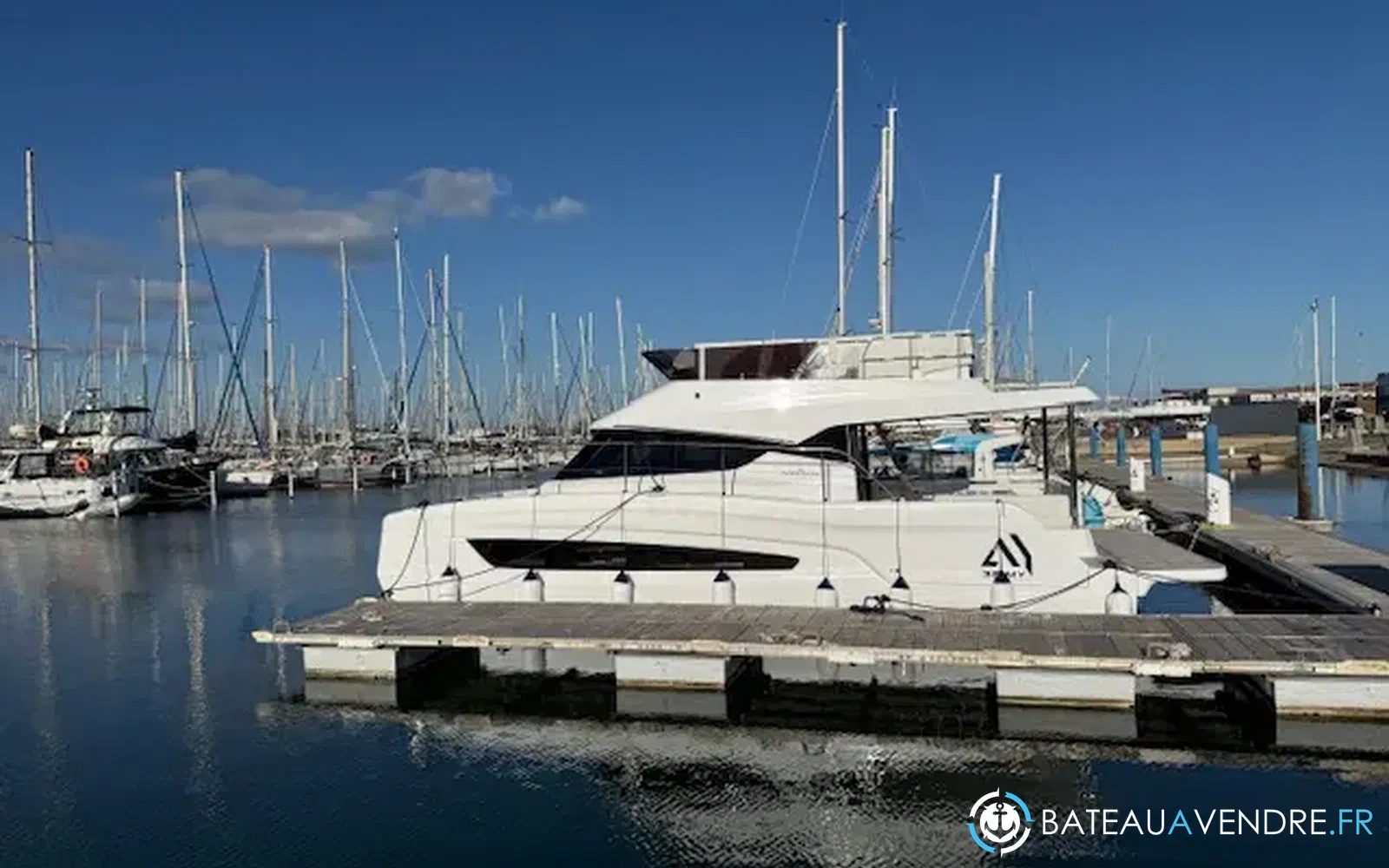 slider 1 Aventura Catamarans Aventura 38