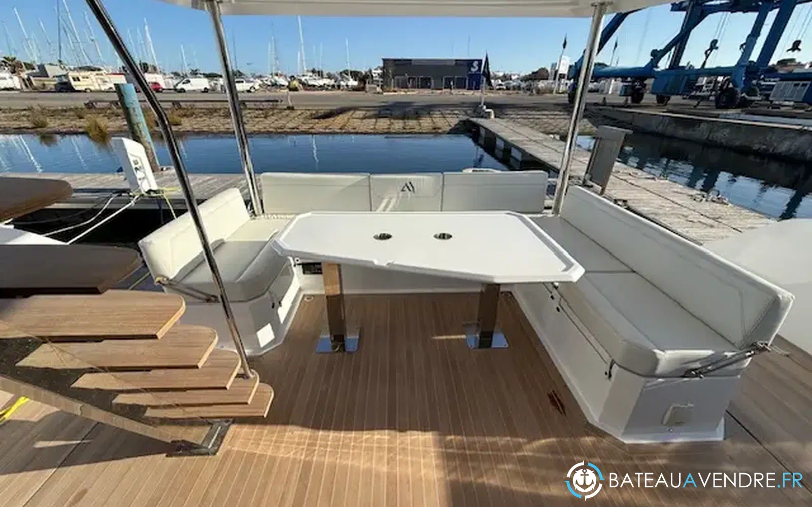 slider 7 Aventura Catamarans Aventura 38