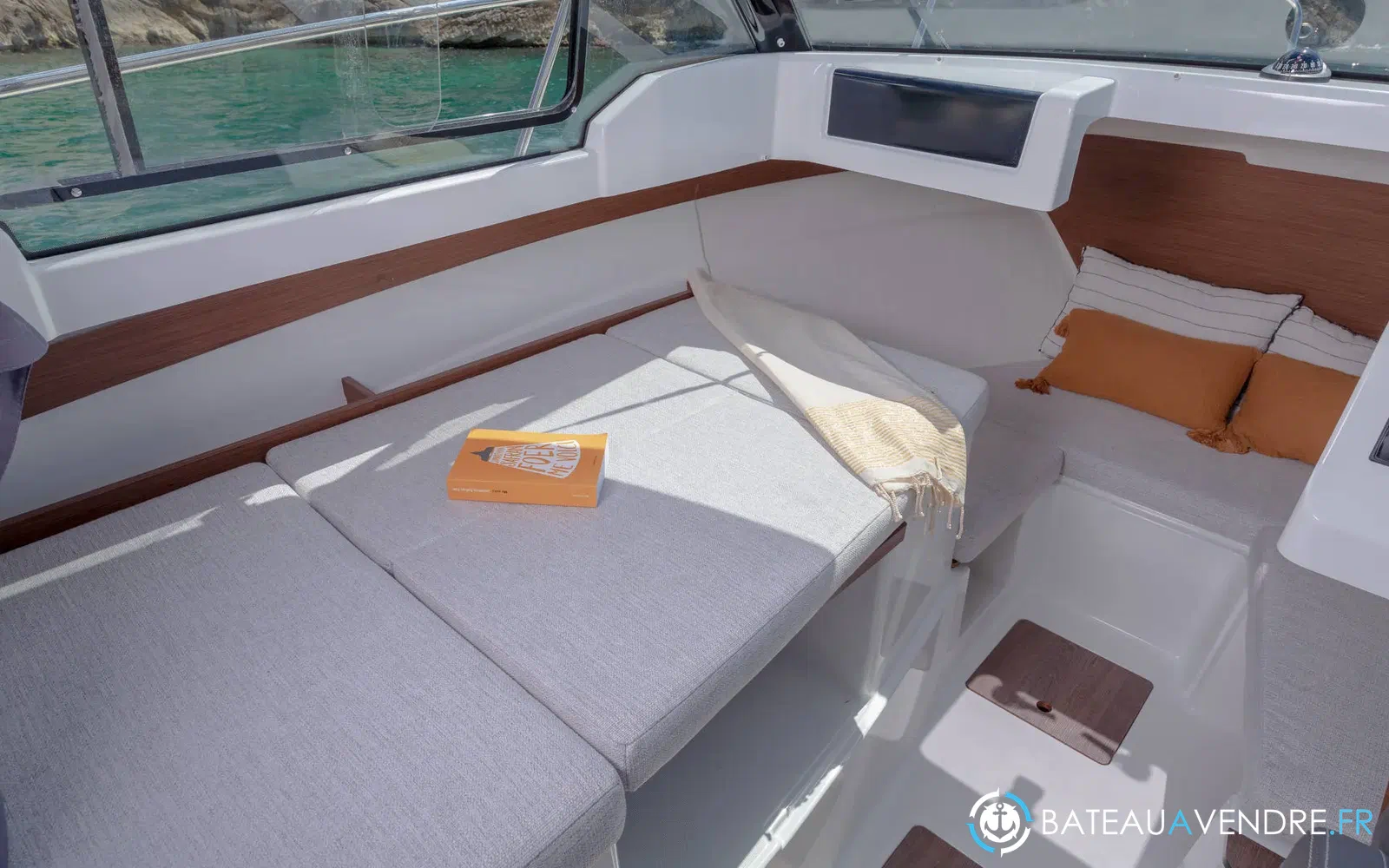 slider 12 Jeanneau Merry Fisher 605