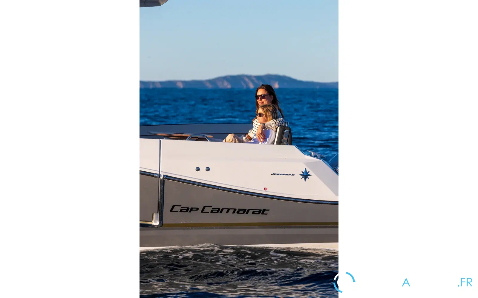 slider 18 Jeanneau Cap Camarat 9.0 WA Serie 2