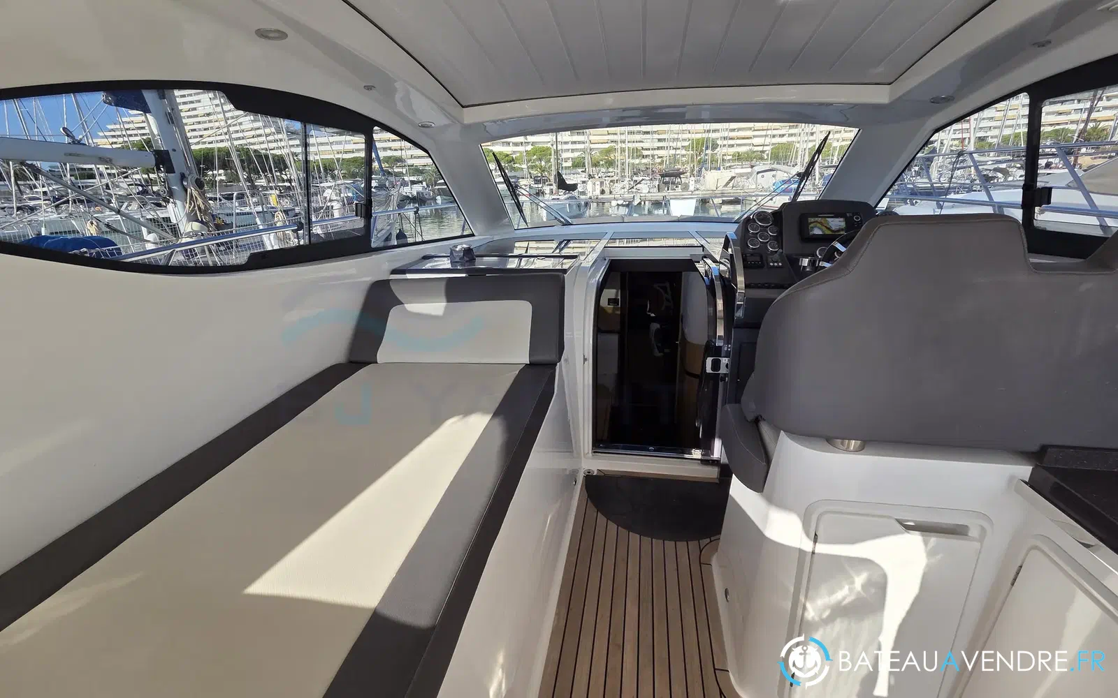 slider 8 Galeon 405 HTL