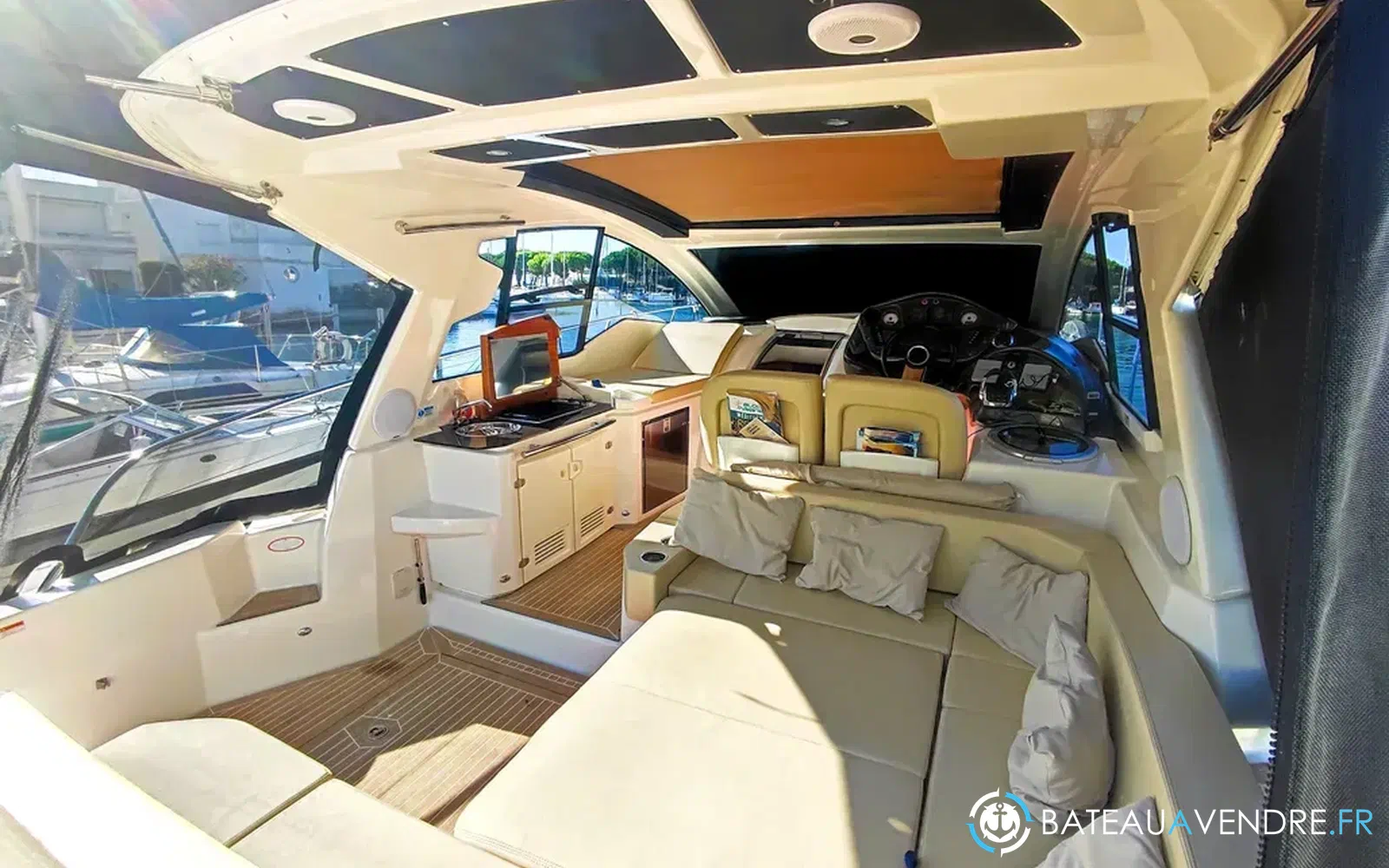 slider 12 Cranchi M 38 Hard Top