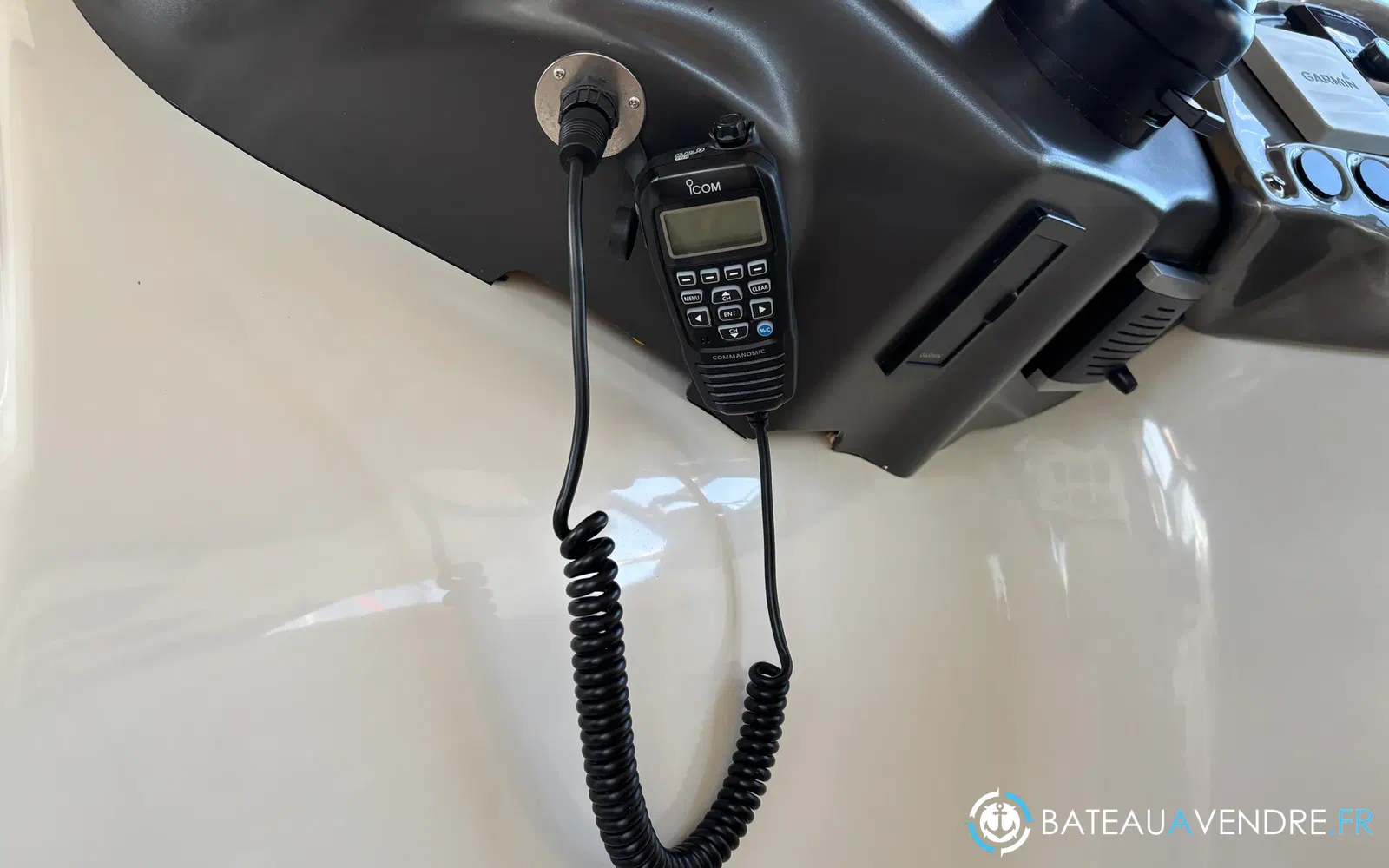slider 18 Cranchi M 38 Hard Top