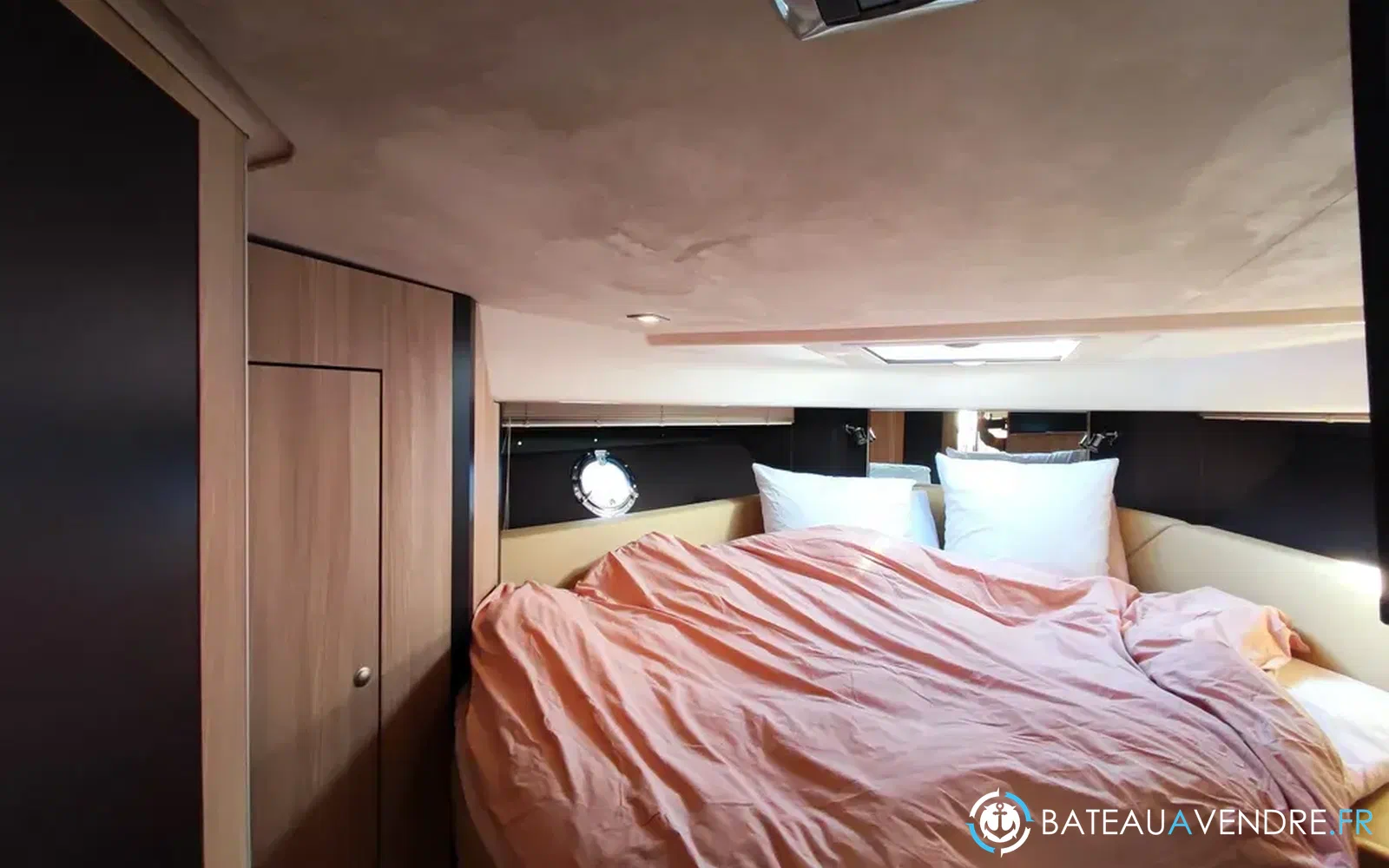 slider 22 Cranchi M 38 Hard Top