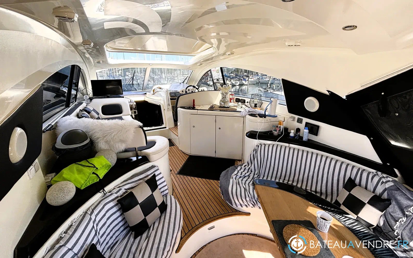 slider 10 Jeanneau Prestige 50 S