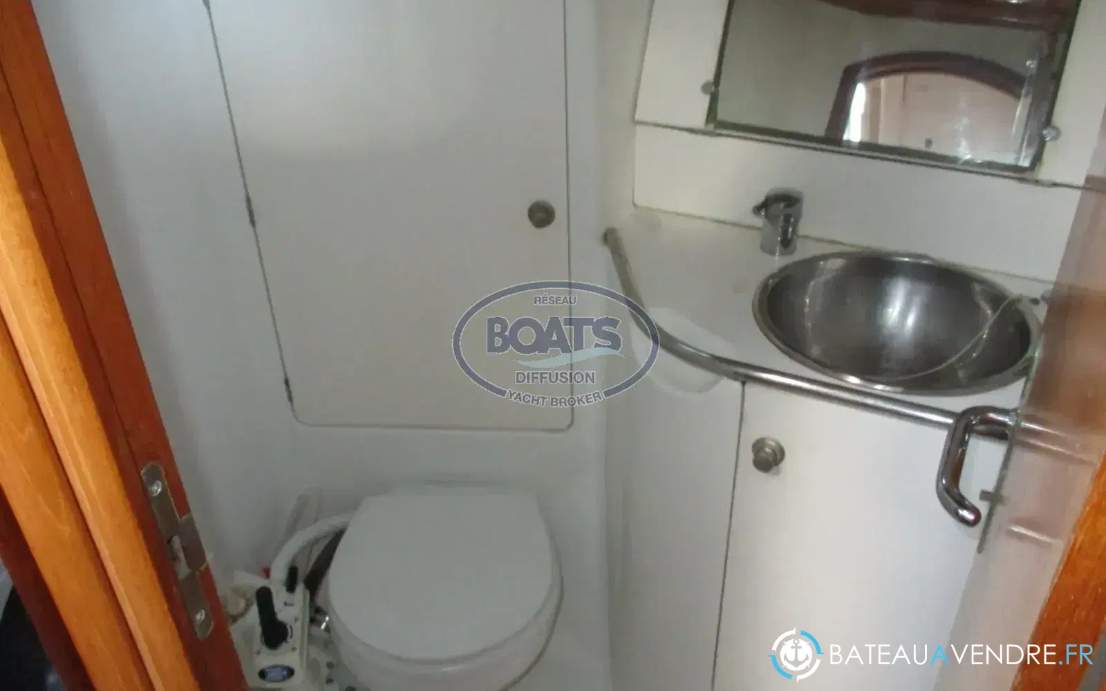 slider 12 Jeanneau Sun Odyssey 37