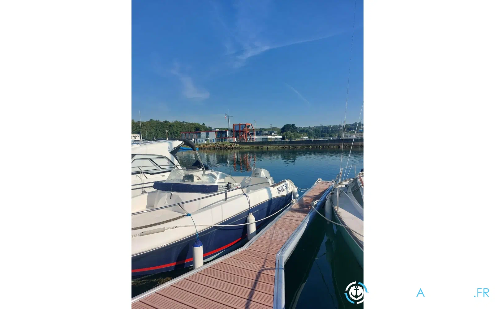 slider 5 Jeanneau Cap Camarat 625 WA