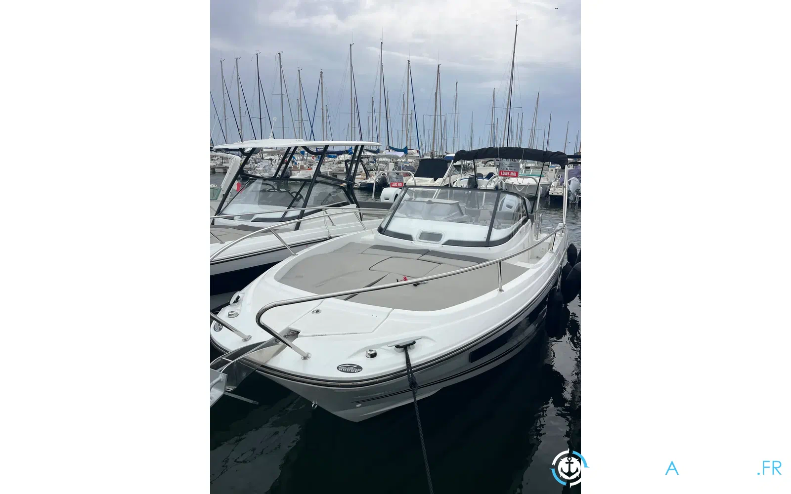 slider 2 Jeanneau Cap Camarat 7.5 WA