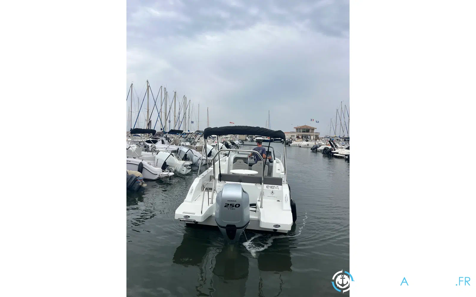 slider 5 Jeanneau Cap Camarat 7.5 WA