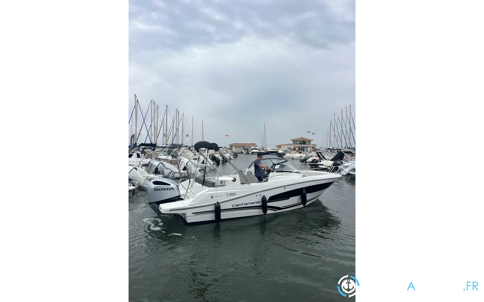 slider 7 Jeanneau Cap Camarat 7.5 WA