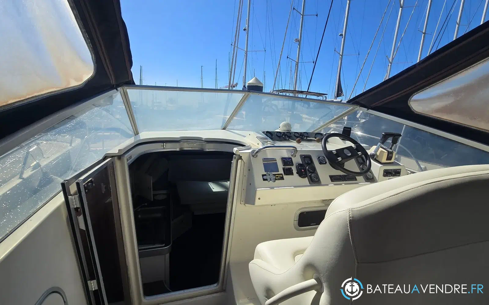 slider 5 Beneteau Flyer 8