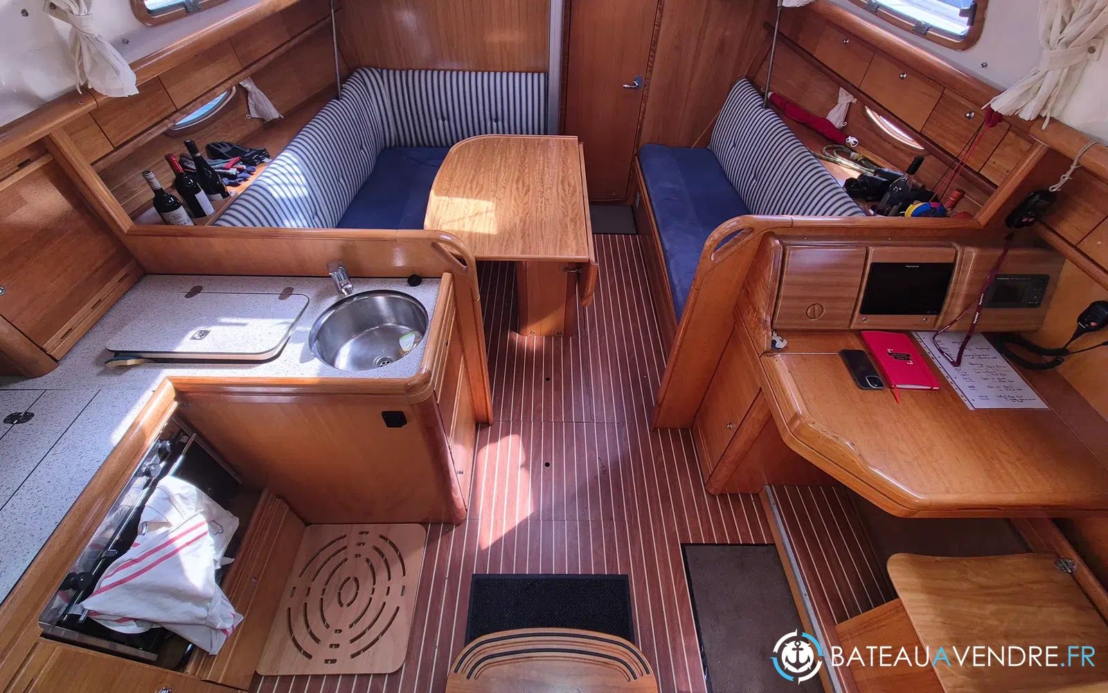 slider 1 Bavaria 33 cruiser