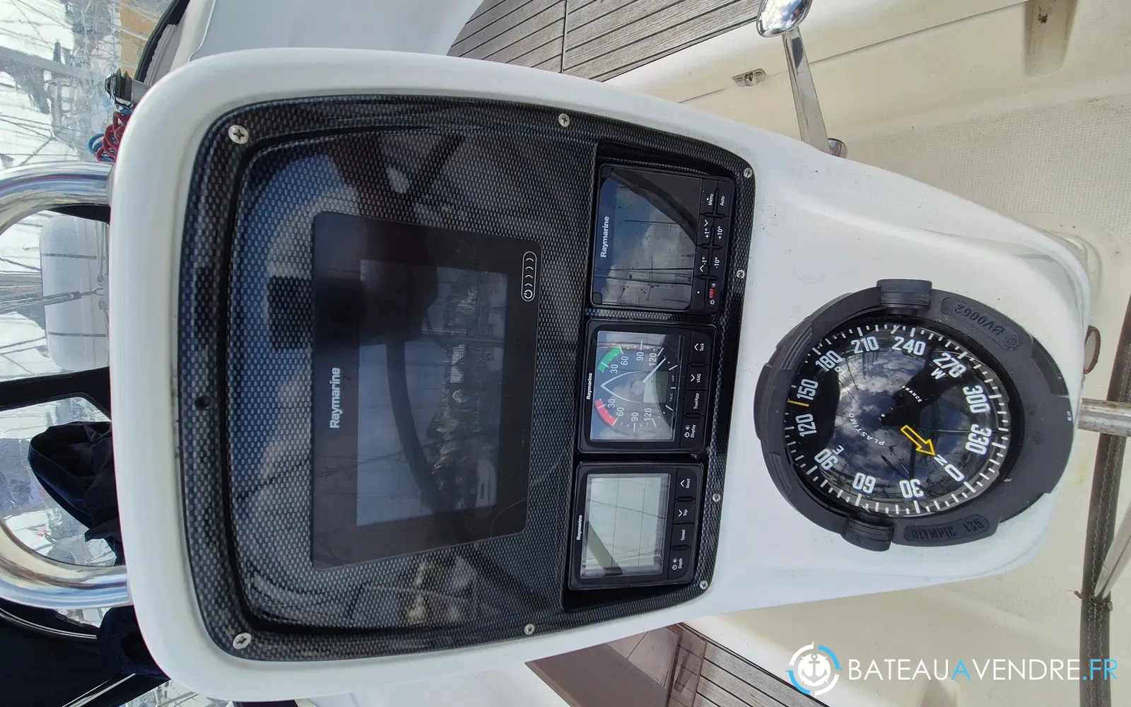 slider 6 Bavaria 33 cruiser