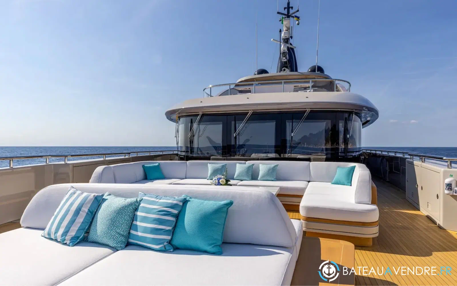slider 4 Benetti 50