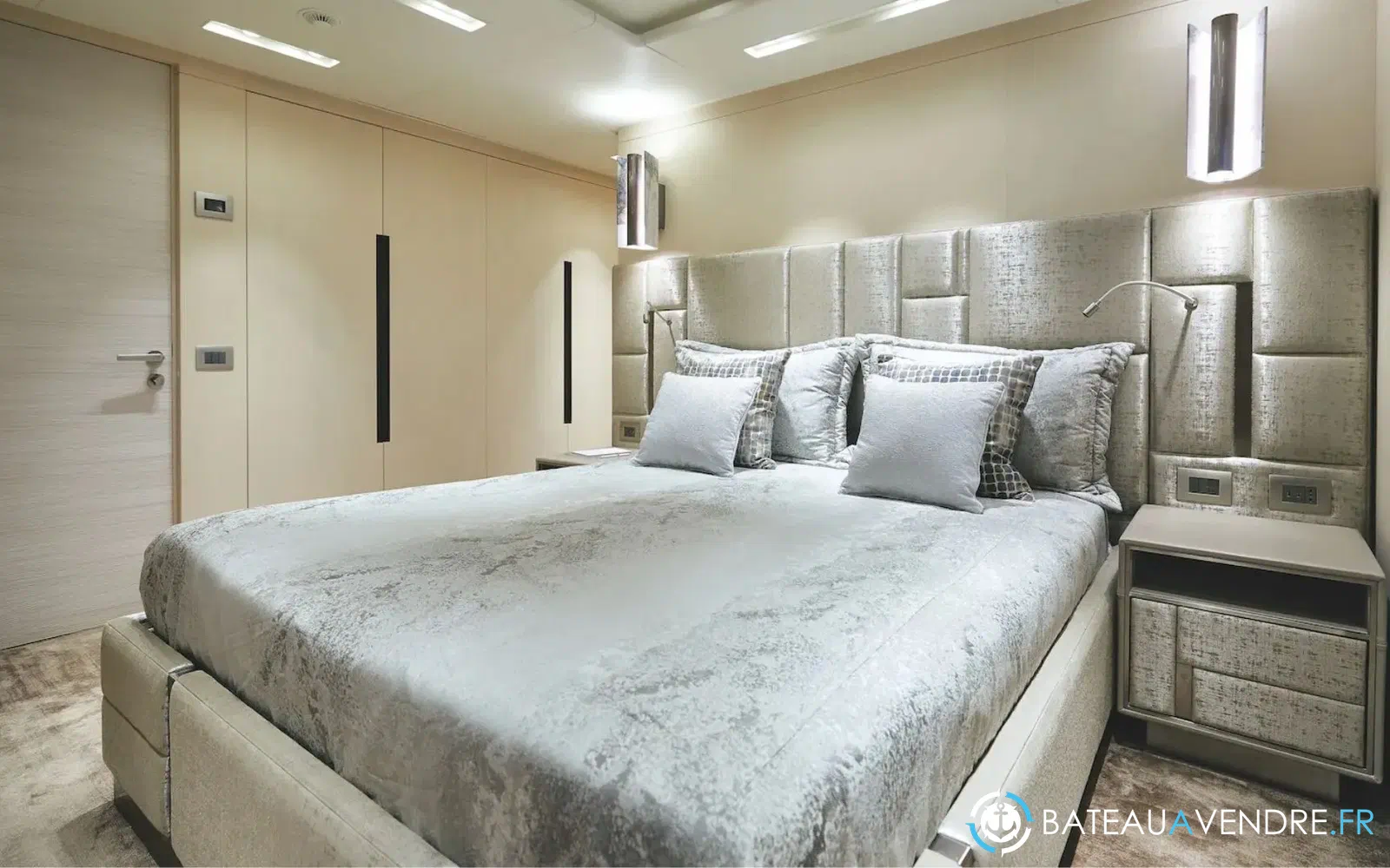 slider 18 Benetti 50