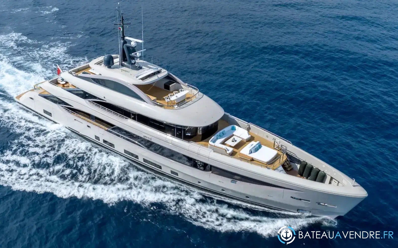slider 1 Benetti 50