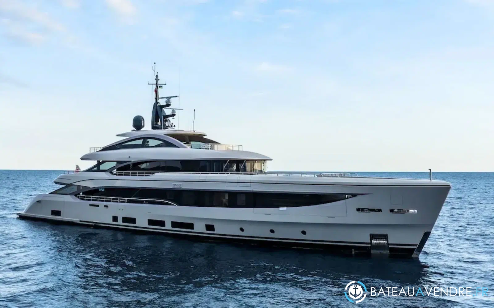 slider 0 Benetti 50
