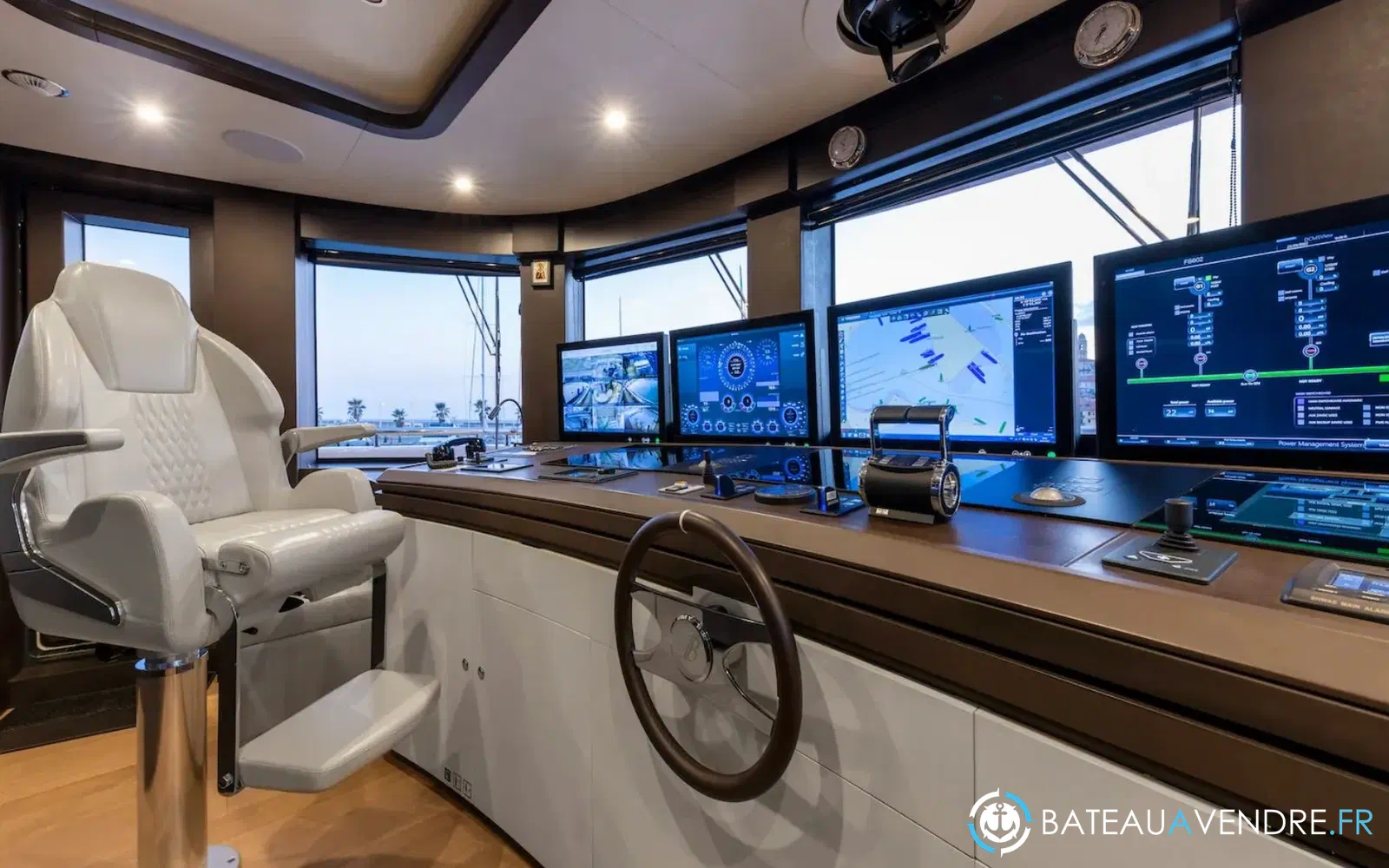 slider 19 Benetti 50