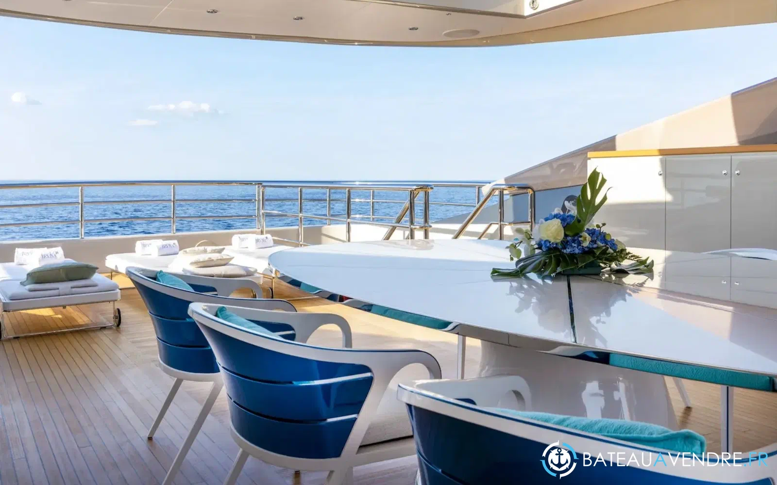 slider 8 Benetti 50