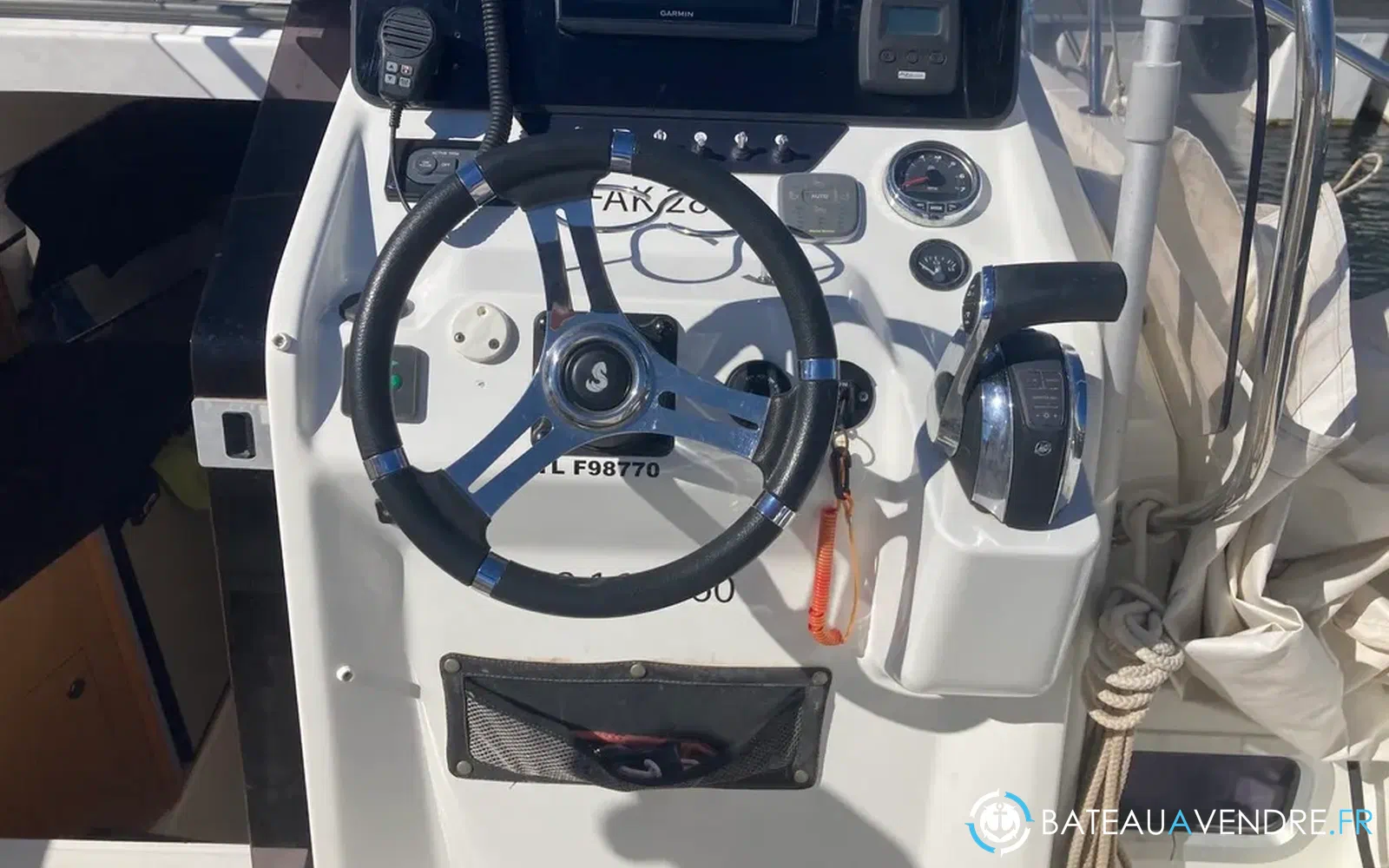 slider 9 Beneteau Flyer 8 SUNdeck