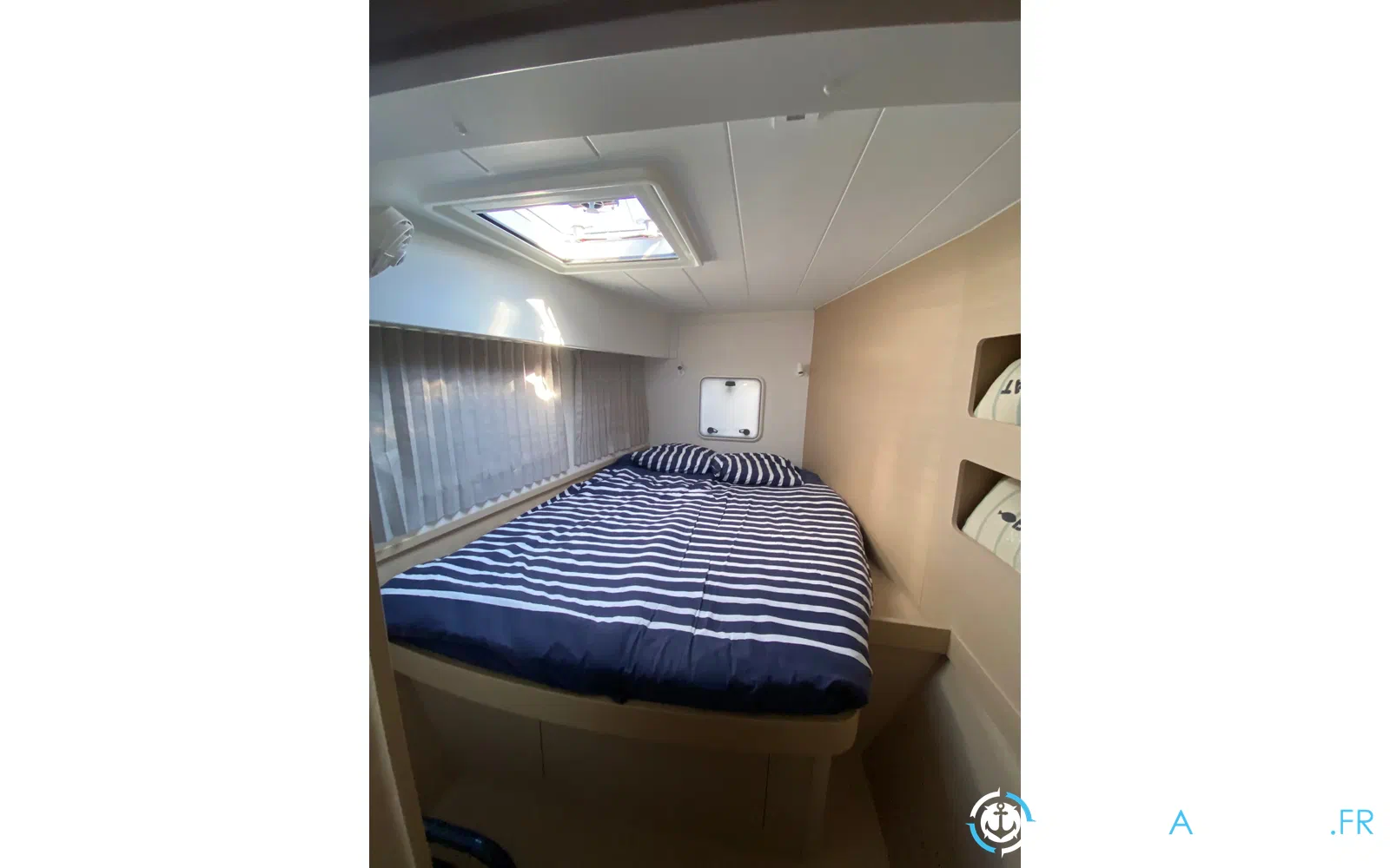 slider 3 Lagoon 42