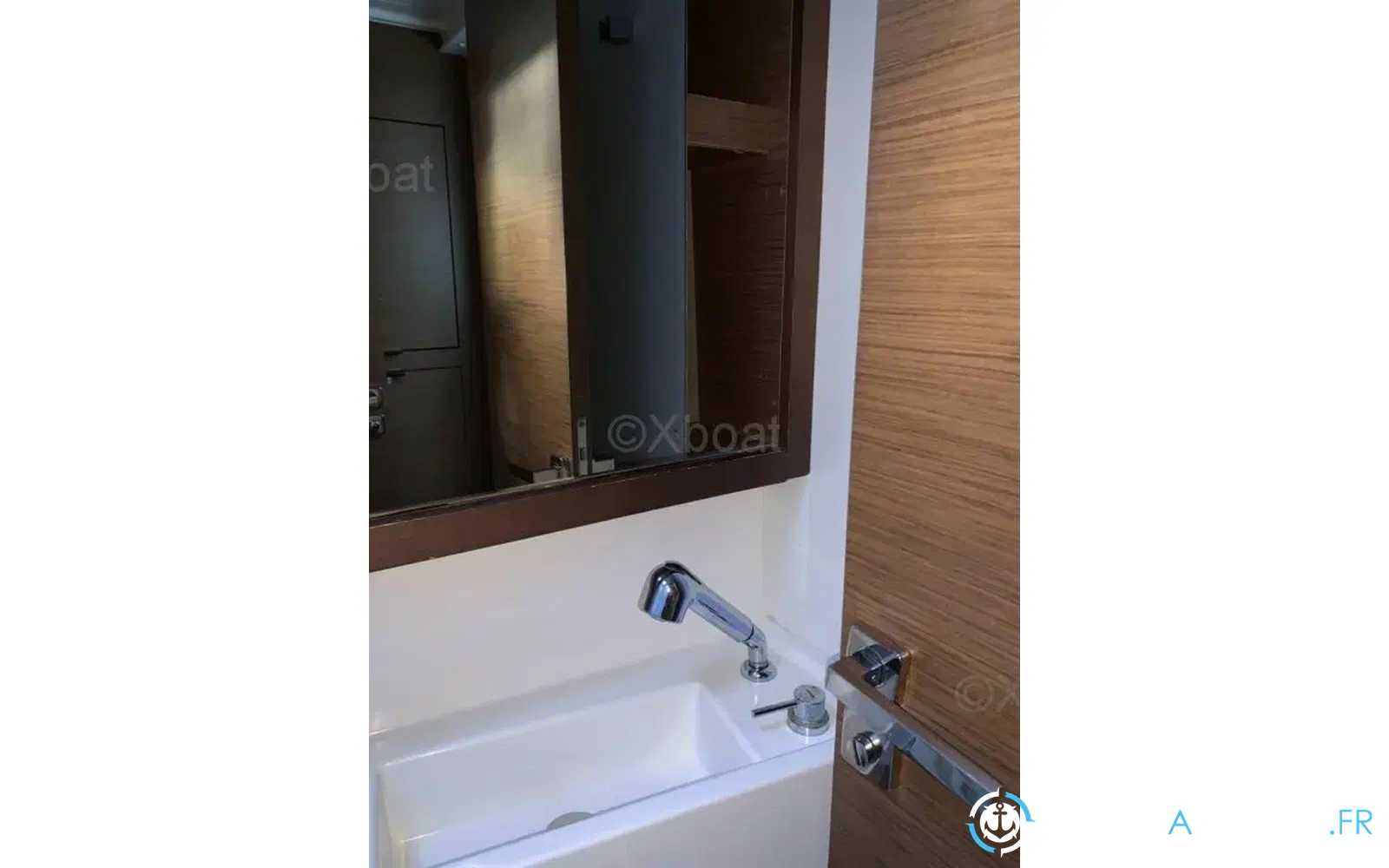 slider 11 Lagoon 40