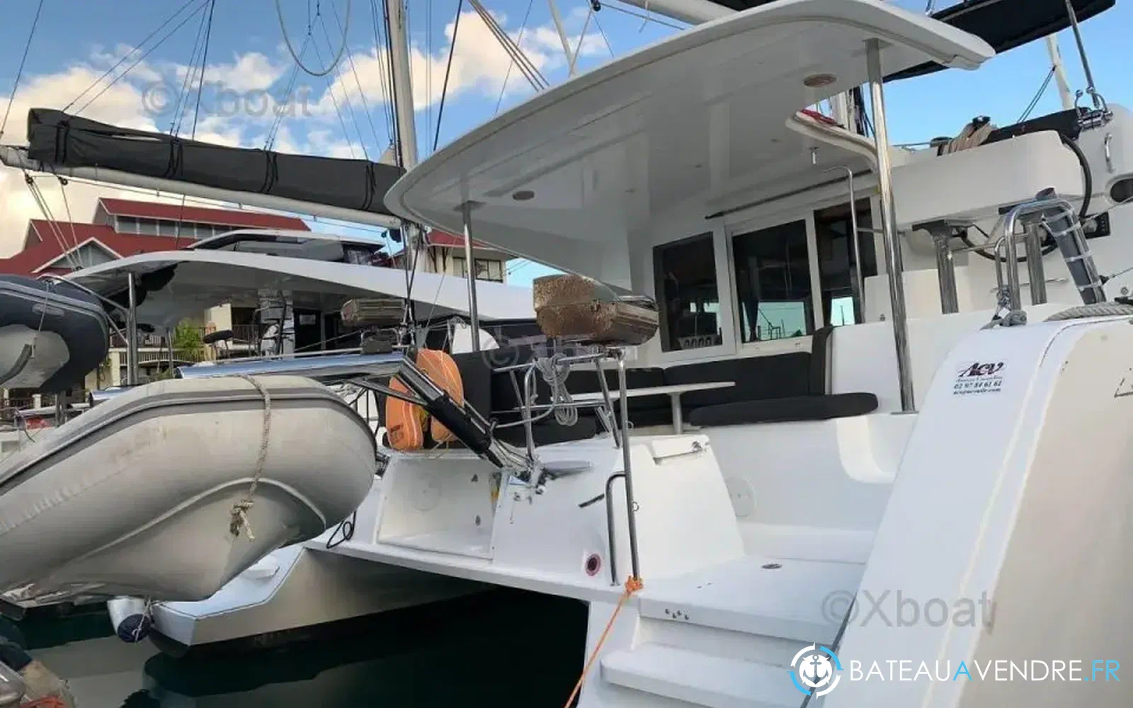 slider 3 Lagoon 40