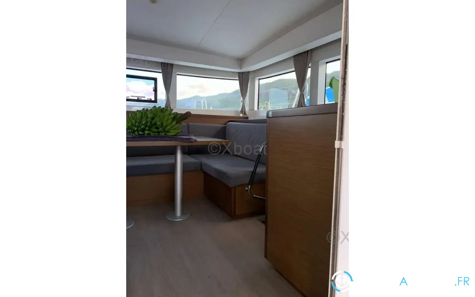 slider 8 Lagoon 40