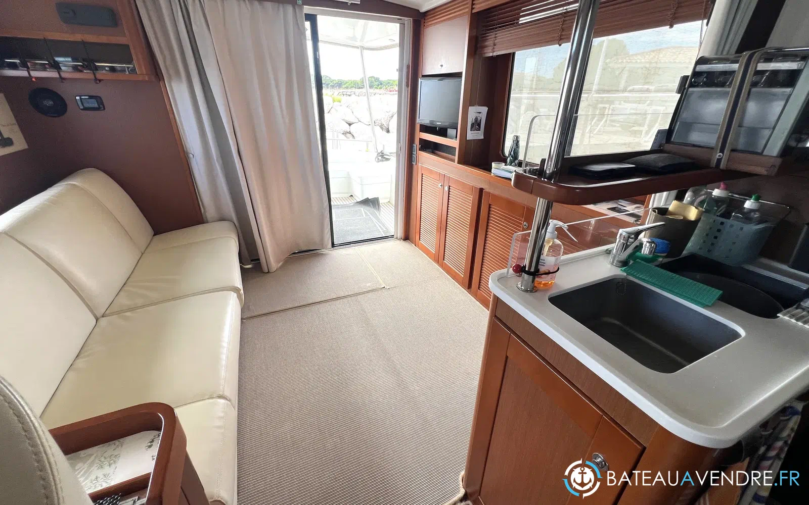 slider 1 Beneteau Swift Trawler 44