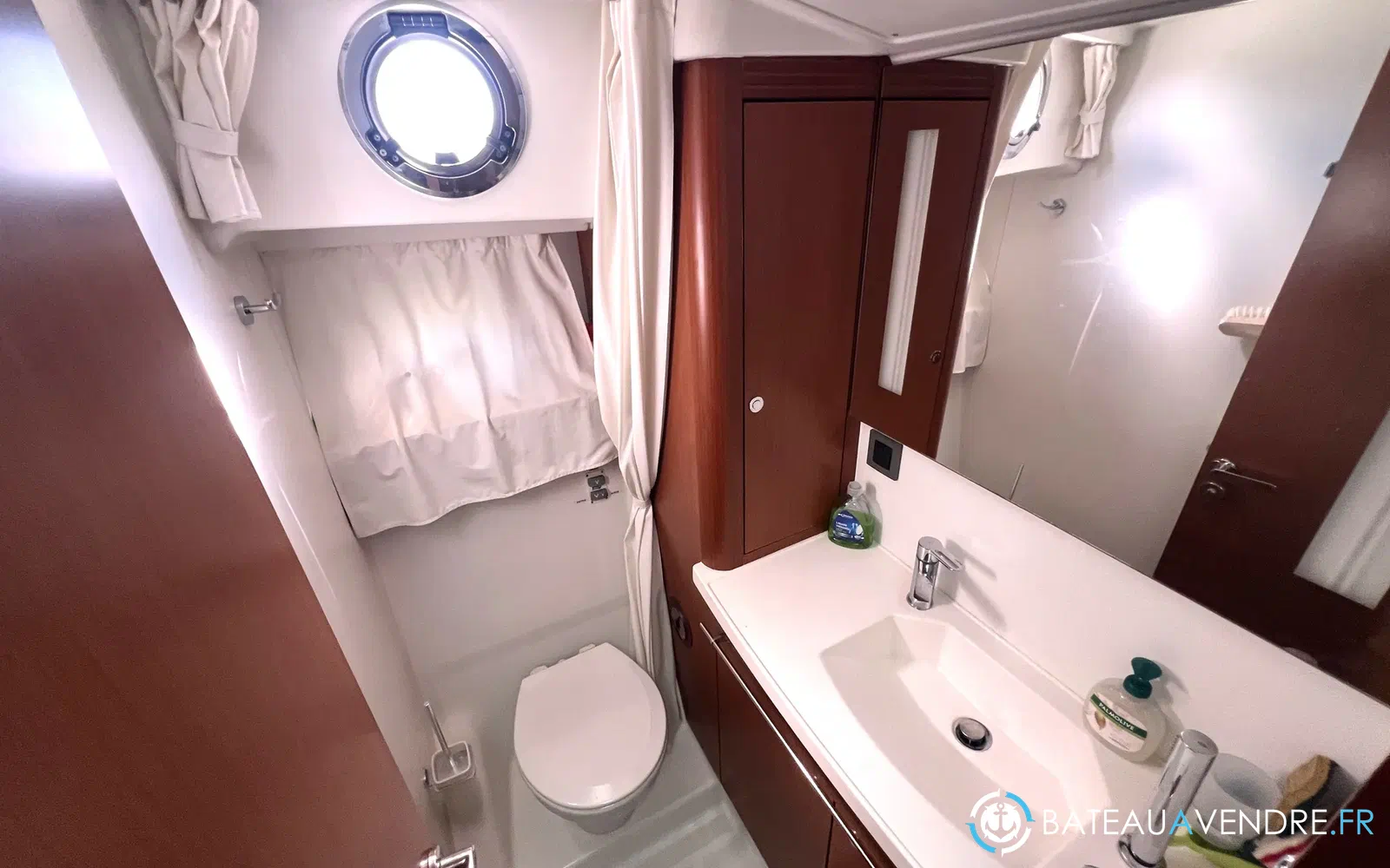 slider 5 Beneteau Swift Trawler 44