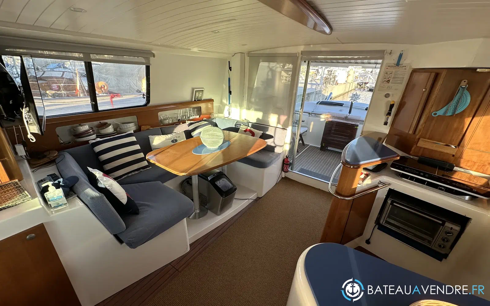 slider 40 Fountaine Pajot Maryland 37